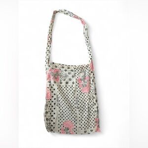 FREE PEOPLE White and pink gauze tote bag.